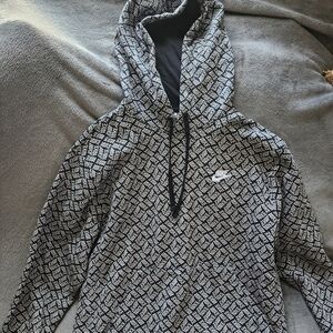 Nike Mens Black and White Patterned Hoodie
